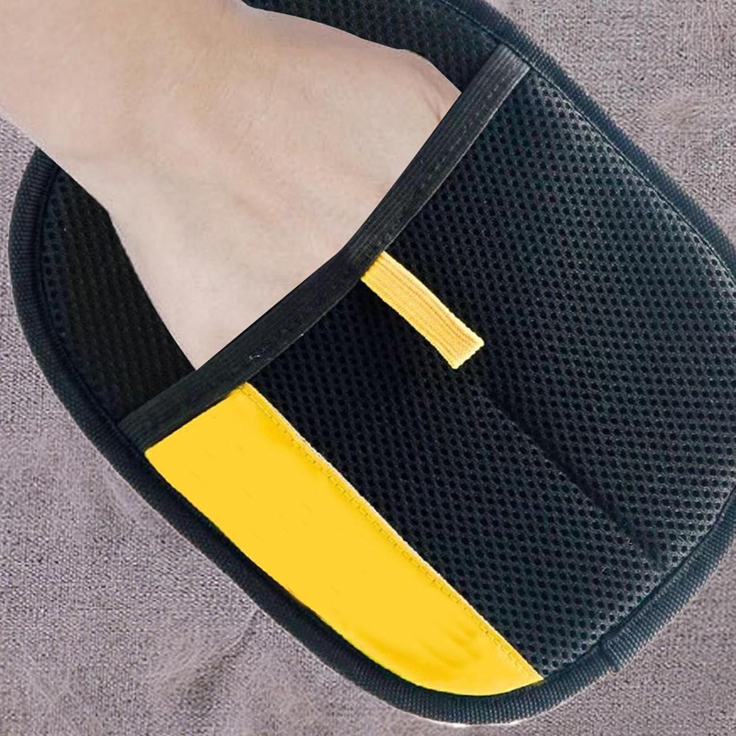 Pet Hair Remover Glove for Clothes, Bedsheets & Furniture