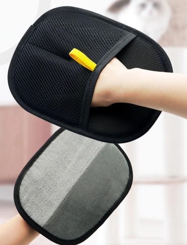 Pet Hair Remover Glove for Clothes, Bedsheets & Furniture